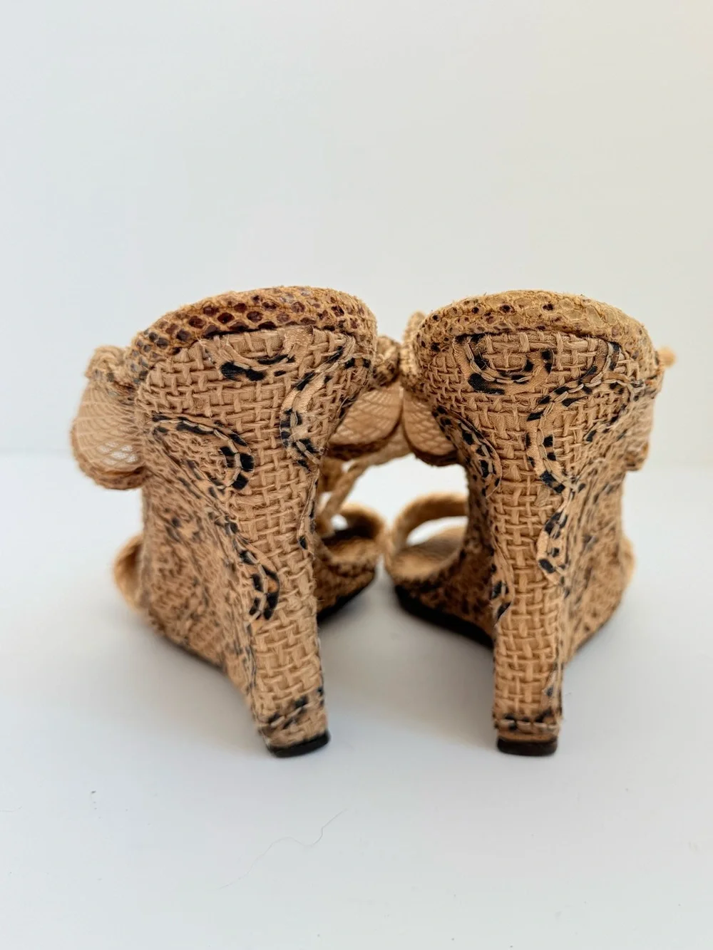 Manolo Blahnik Raffia Espadrille Lace-Up Wedge Sandals Beige Woven EU 38.5 Y2K